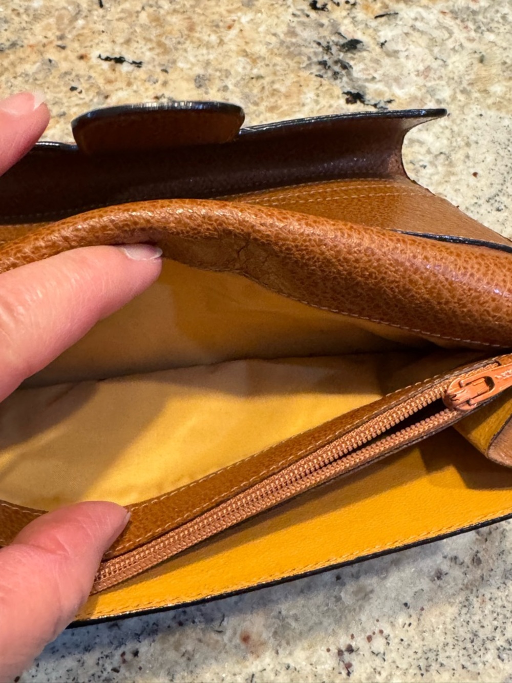 GUCCI HORSEBIT CONTINENTAL WALLET - Picture 10 of 14